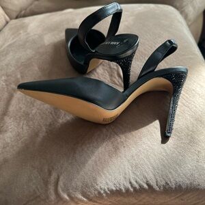 Beautiful shoes new black size 7